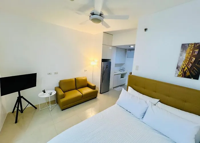 Appartamento Cozy Walk To It Park - Fast Wifi & Pool Access Cebu
