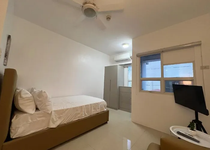Cozy Walk To It Park - Fast Wifi & Pool Access Appartamento Cebu
