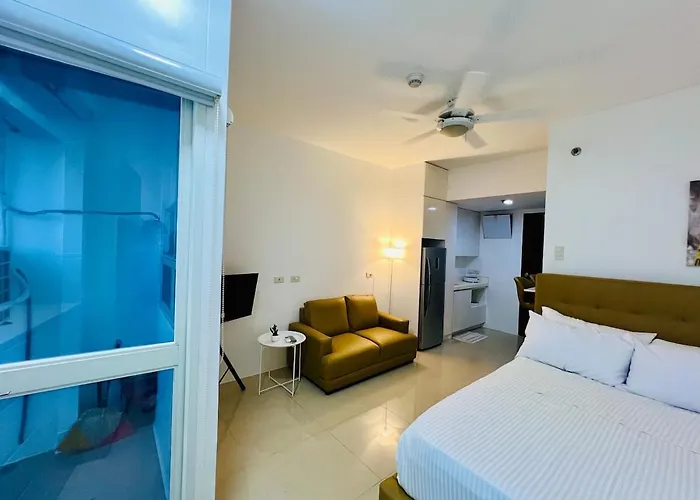 Cozy Walk To It Park - Fast Wifi & Pool Access Cebu