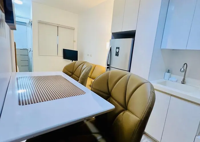 Cozy & Affordable By Aika, Walk To It Park Apartment
